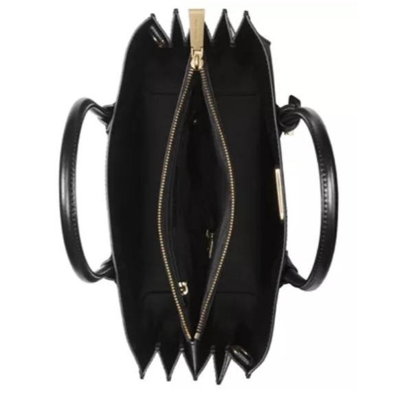 Michael Kors

Mercer Accordion Pebble Leather Tote - Picture 3 of 4